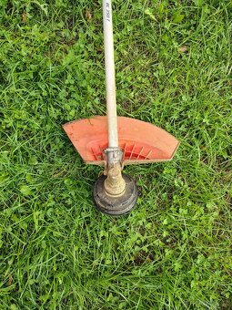 Křovinořez Oleo-Mac BC350 - 2