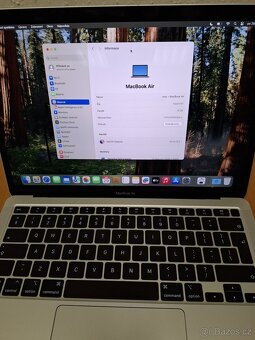 Macbook Air 13 palců M1 chip 8 GB RAM 256 SSD - 2