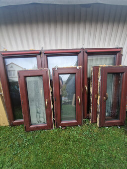 Prodám plastová okna – cca 14 let stará, plně funkční - 2