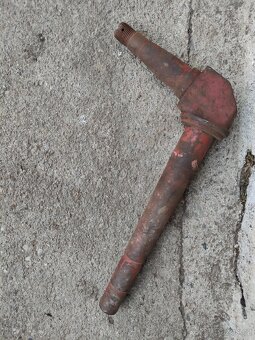 Zetor 25 svislý čep - 2