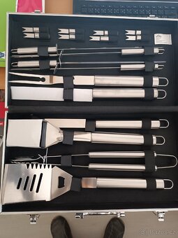 18 dílná sada na grilování. - 2