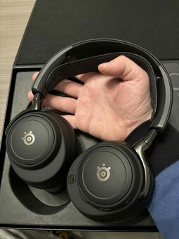 Sluchátka SteelSeries Arctis Nova Elite - 2
