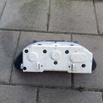 Alfa Romeo 145 tachometr, budíky - 2