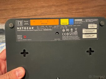 Router Netgear WNDR3700v2 - 2