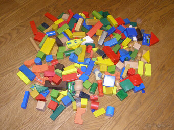 Kostky dřevěné - 2