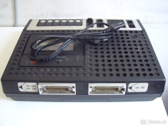 Magnetofon SANYO - 2