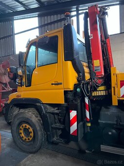 Mercedes Benz Unimog - 2