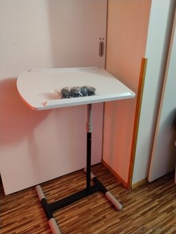 Stolek na notebook - 2