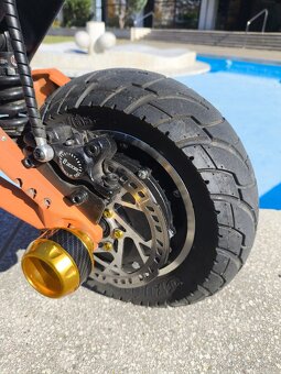 Elektrokoloběžka - 2