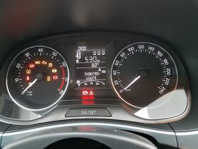 Budíky, ŘJ, díly kolem motoru Fabia III 1,0 TSi, 5600 km - 2