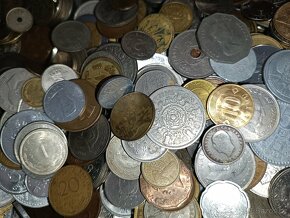 Staré mince z celého světa i  - konvolut pro sběratele - 1kg - 2