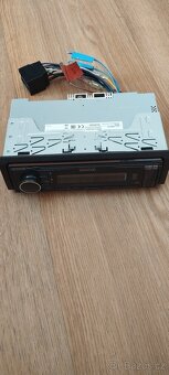 Rádio Kenwood KMM 104 - 2