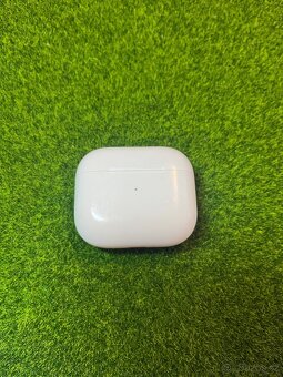 Apple airpods 3.generace - 2