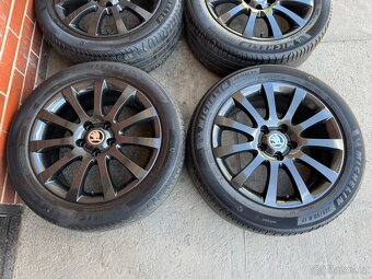Nové Alu 17" 5x112 škoda ANAPURNA Gtrafit O3 letní pneu - 2