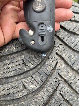 Zimni pneu 195/65/15 Hankook winter - 2