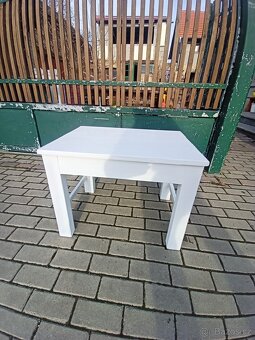 Stůl stolek - 2