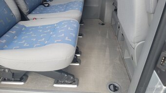 Prodám Volkswagen Transporter T5 9 míst - 2