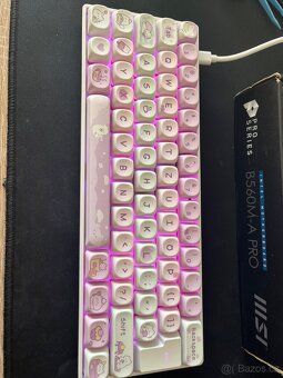 60% cat themed klávesnice - 2