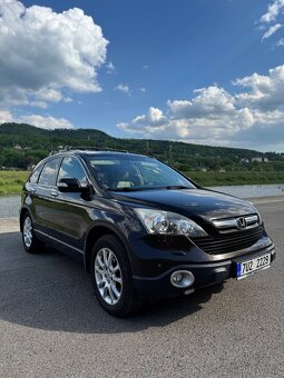 Honda CR-V 3. generace (r. v. 2008), výbava Executive - 2