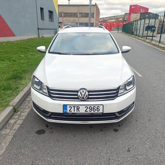 VW Passat B7 2.0tdi 130kw, DSG,Highline,4m, kůže - 2