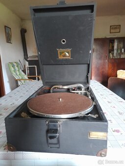 Staré rádio prodám - 2