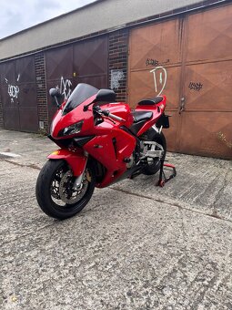Honda CBR 600RR 2004 - 2