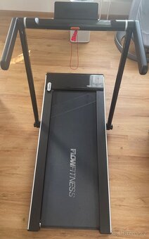 Běžecký pás FLOW FITNESS DTM300i - 2