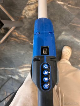 Bruska na sádrokarton – žirafa - 2