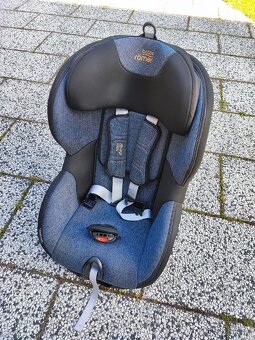 Autosedačka Britax Römer TRIFIX 2 i-Size Blue Marble 2021 - 2