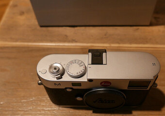 Leica M M (Typ 240) 24,0MP digitální fotoaparát - stříbrný - 2