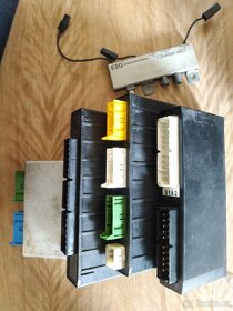 Řídící jednotky BMW E34 - 2