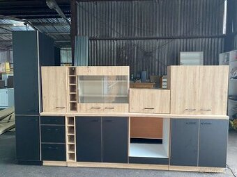 Moderní kuchyňská linka bez spotřebiči - 2