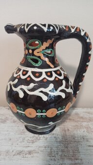 Starožitnosti -vazy a knihy, fotoapará - 2