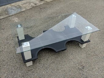 Skleněný stolek konferenční - 2