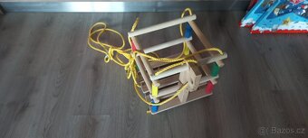 Nová dětská dřevěná závěsná houpačka. - 2