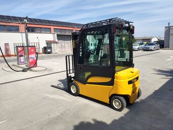 4-kolesový elektrický vzv Yale, nosnosť 2t., kabína, triplex - 2