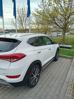 Tuscon 4x4 - 2