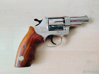 Plynový revolver HOLEK - 2