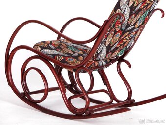 [ 4284 ] Houpací křeslo Thonet nové čalounění. - 2