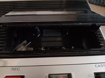 Prodám magnetofon Grundig . - 2