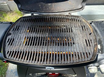 Weber Q3200 Zahradni Gril - 2