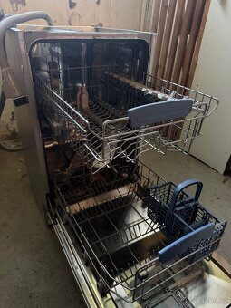 Vestavná myčka Indesit 45cm - 2