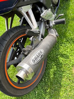 HONDA CBR 125R REPSOL - 2