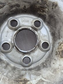RÁFKA OCELOVÉ POUŽITÁ VW T5 T6 KOLO DISK
- 2