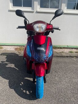 NOVÝ ELEKTRICKÝ TŘÍKOLOVÝ SKÚTR SELVO 31000 - 2