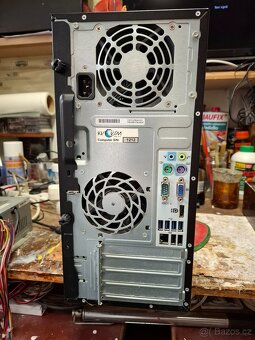 HP Compaq 8300 Elite HT - 2