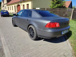 VW Phaeton W12 Long - 2