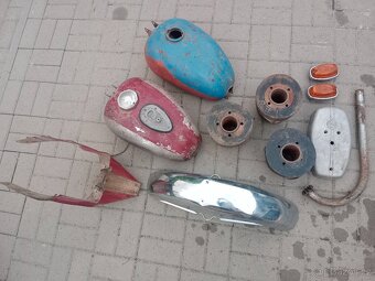 Prodám díly Jawa - 2
