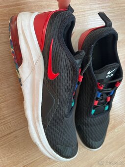 Tenisky zn. Nike, vel. 34 - 2