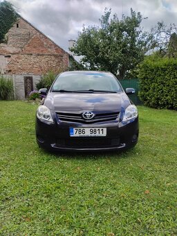 Toyota Auris 1,6 97kw benzín - 2